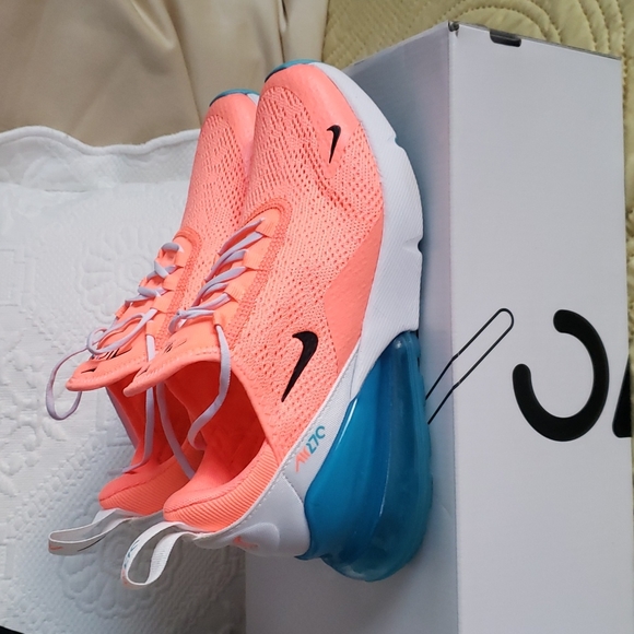 Shoes - Picture 2 of 5